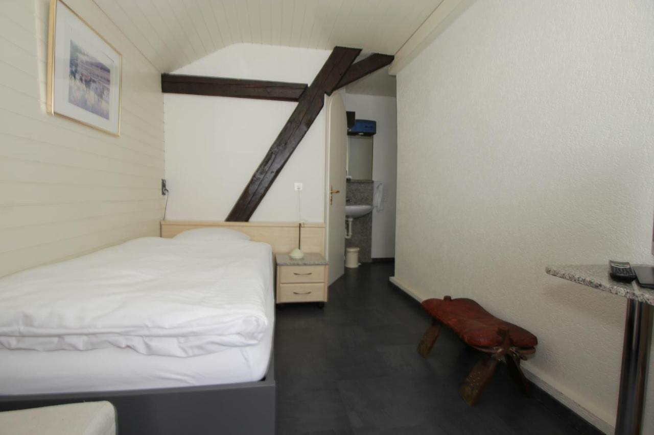 Hotel Hippel Krone Kerzers Ngoại thất bức ảnh