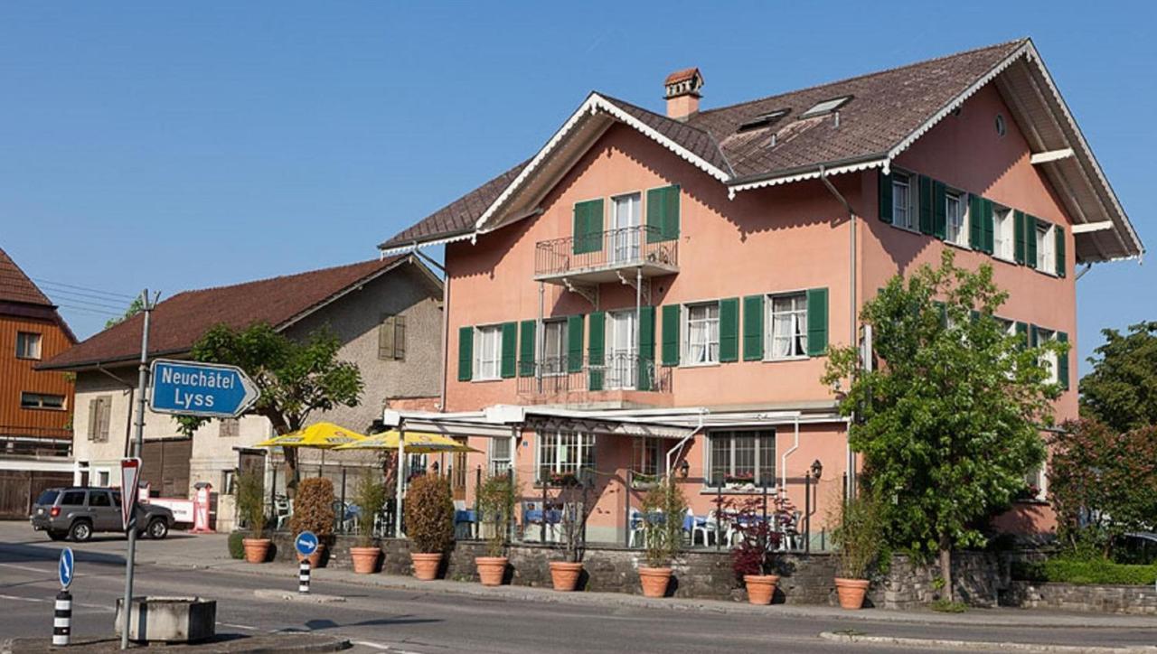 Hotel Hippel Krone Kerzers Ngoại thất bức ảnh